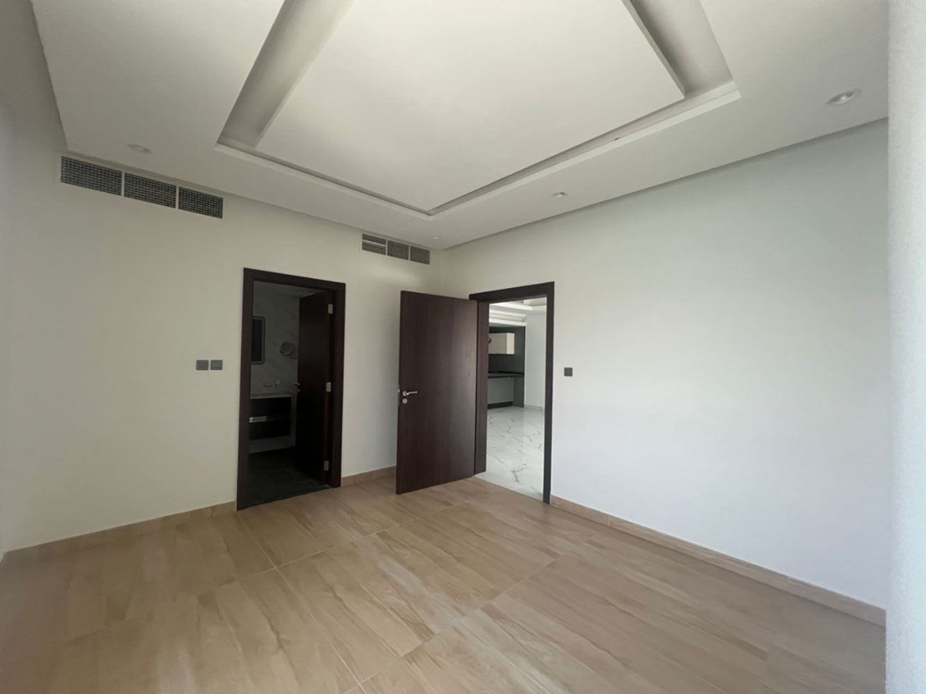 property 4967 image 3