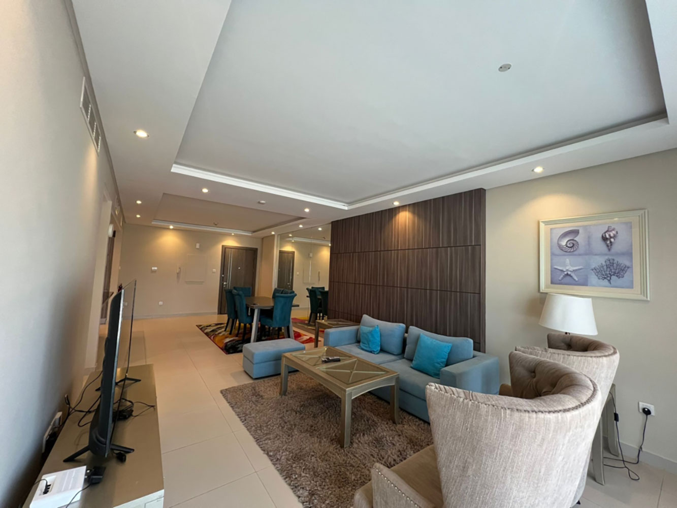 property 5596 image 0