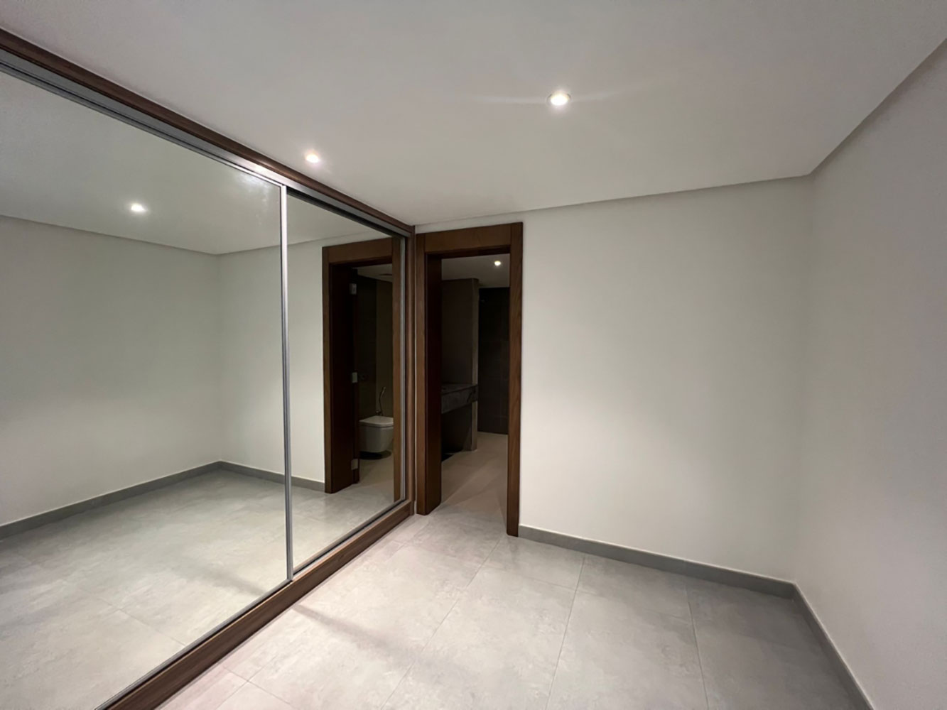 property 5661 image 5