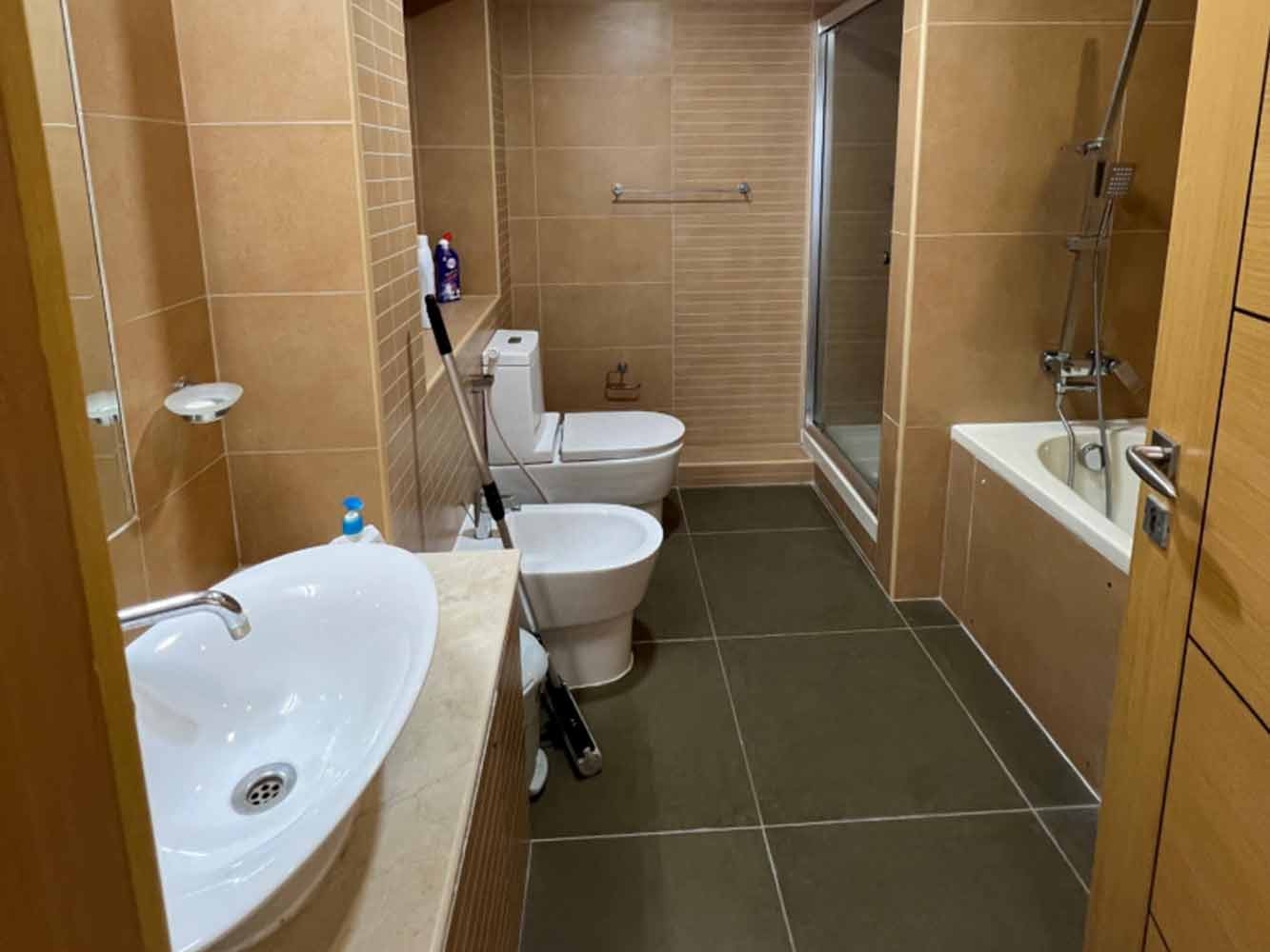 property 6428 image 4