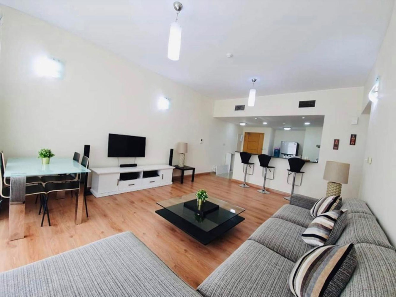 property 6522 image 0