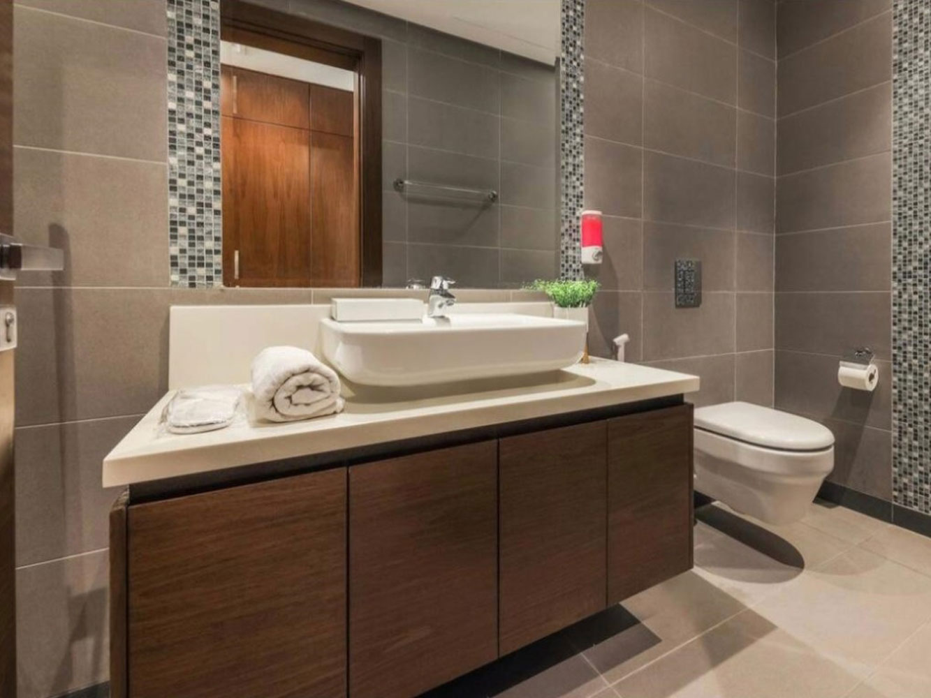 property 6683 image 6