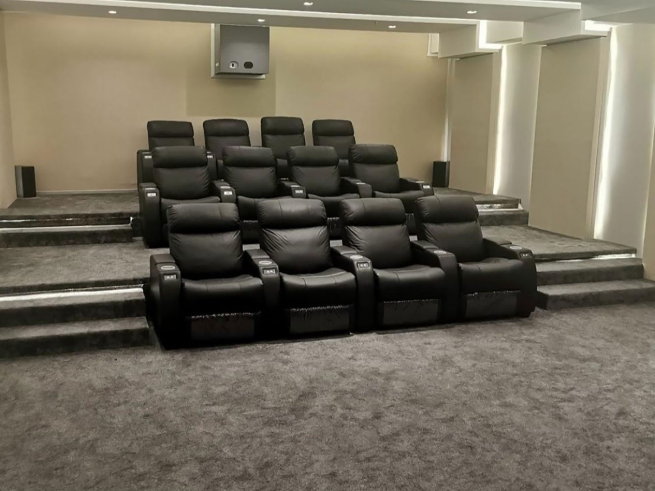 property 6688 image 1