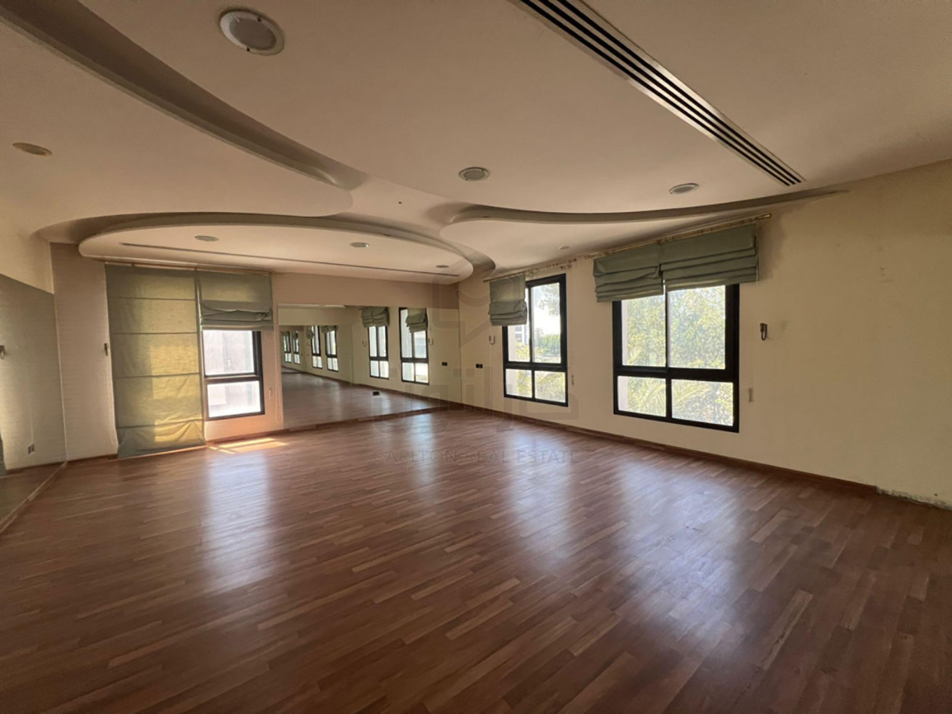 property 6818 image 10