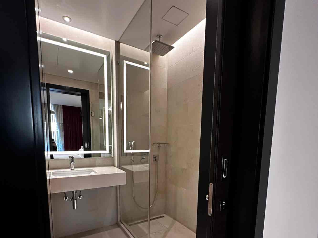 property 6873 image 4