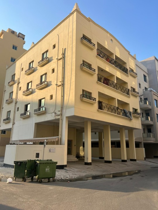 صورة مبنى للبيع في الحد #6939 0