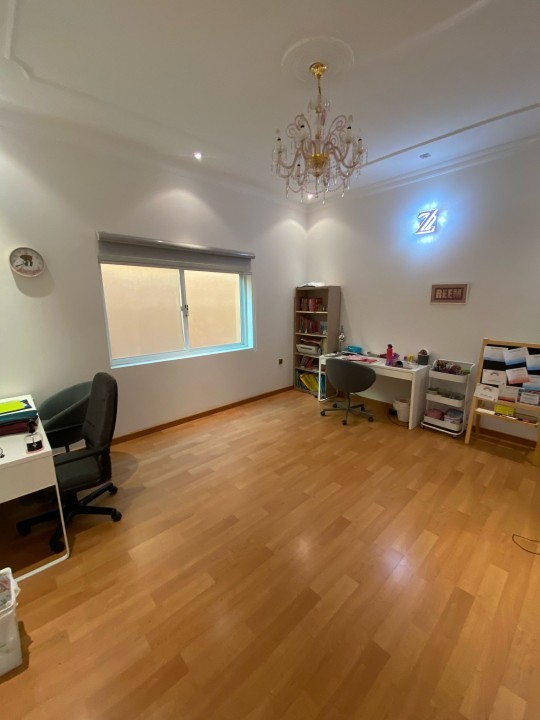 property 7404 image 6