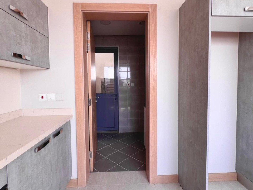 property 7606 image 7