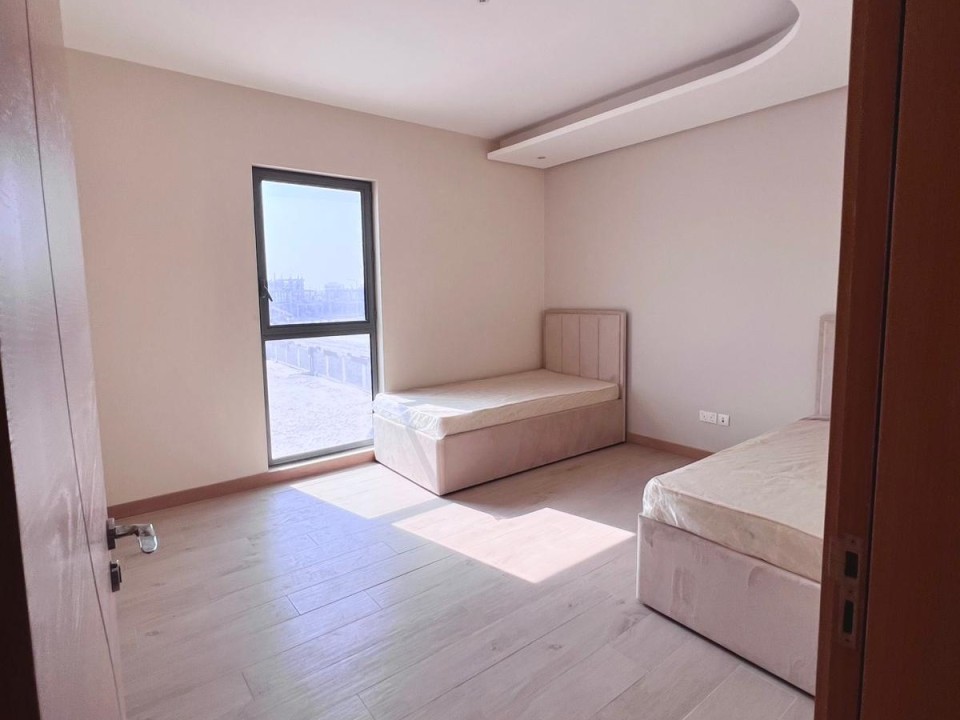 property 7606 image 8