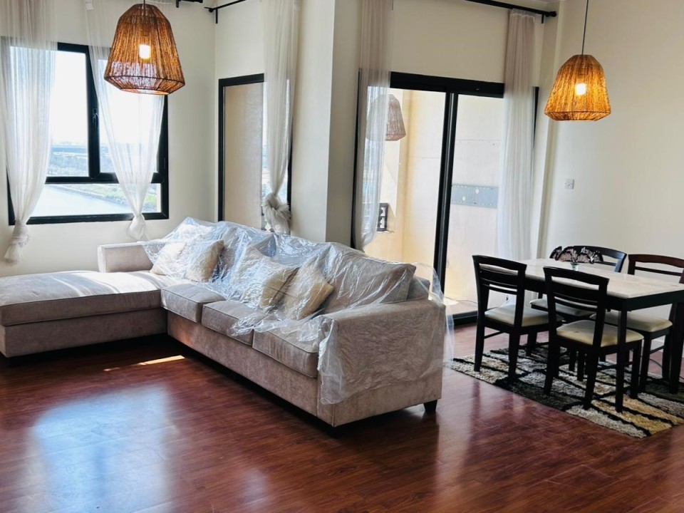 property 7607 image 1