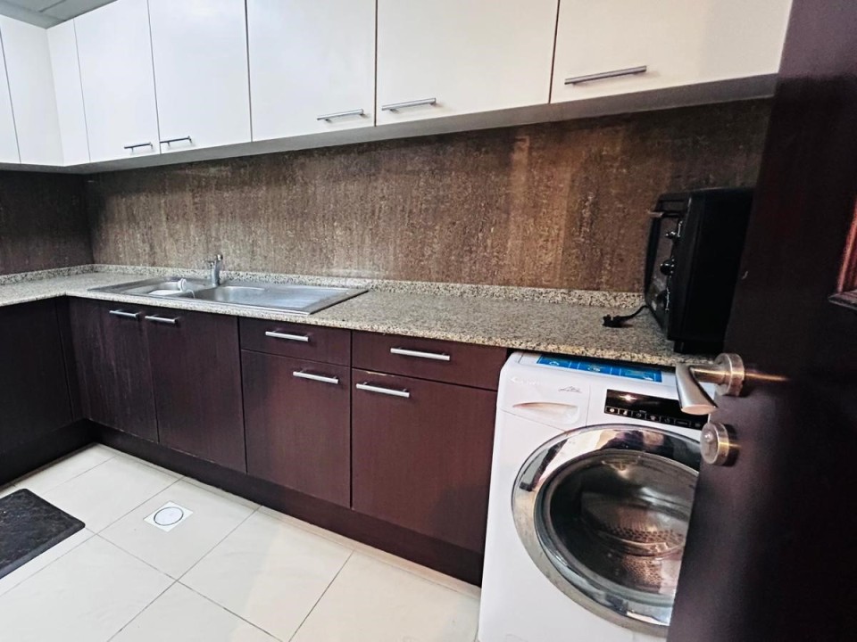 property 7607 image 2