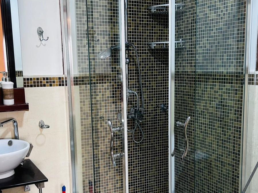 property 7607 image 5