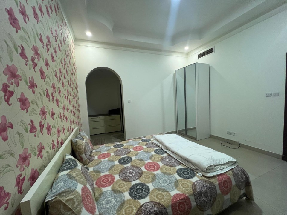 صورة شقة للبيع في الحورة #7701 5