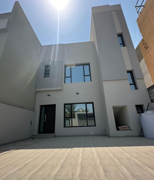 صورة فيلا للبيع في المالكية #7872 8
