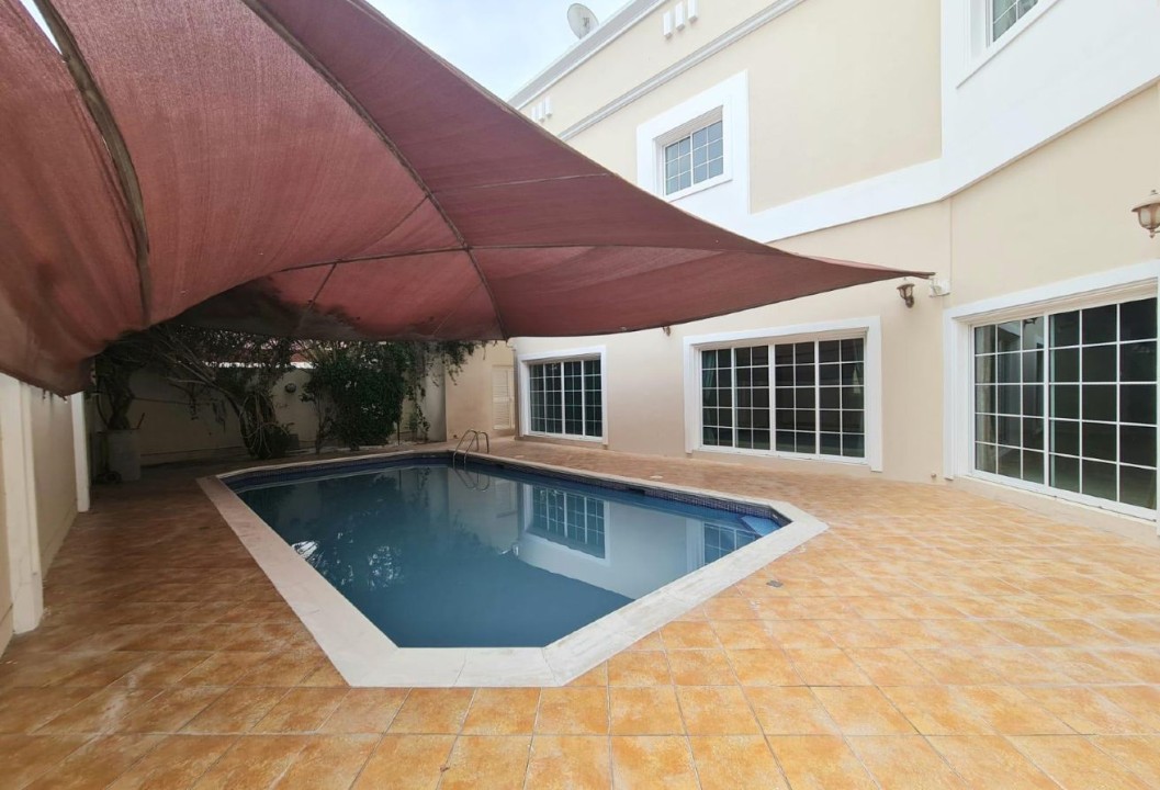 صورة فيلا للإيجار في الجفير #8292 1