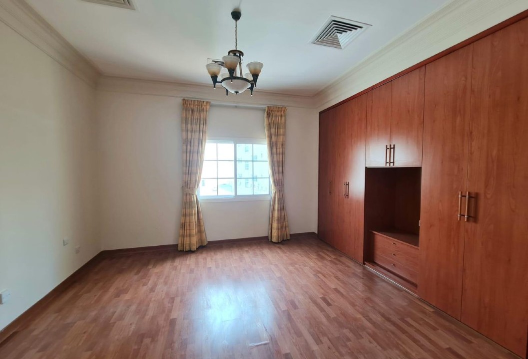 صورة فيلا للإيجار في الجفير #8292 6