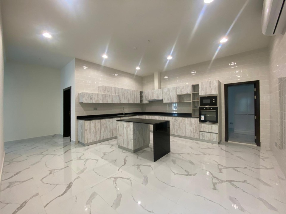 Villa for Sale in Buqwa Image #8372 6