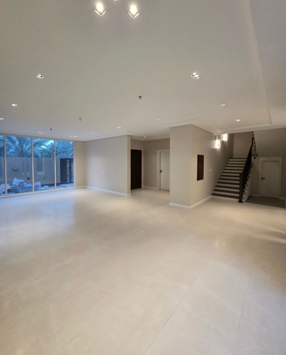 صورة فيلا للبيع في سار #8866 7