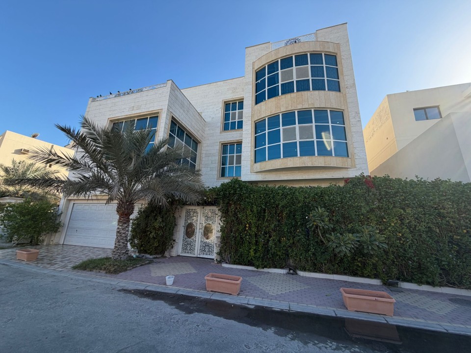 Villa for Sale in Hidd Image #8983 0