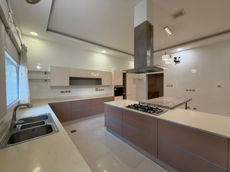 Villa for Sale in Hidd Image #8983 2