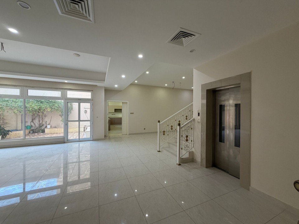 Villa for Sale in Hidd Image #8983 8