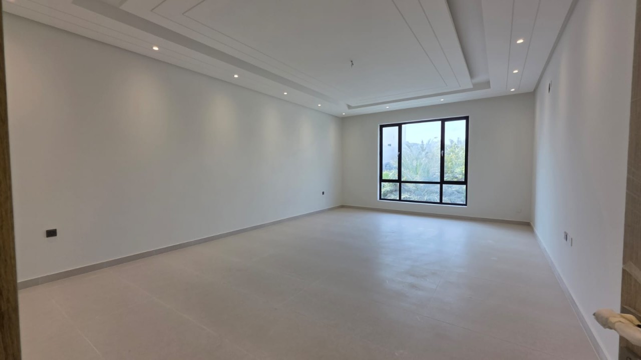 صورة فيلا للبيع في البسيتين #9043 2