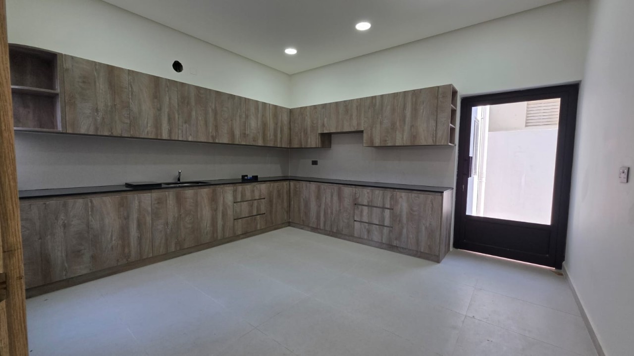 صورة فيلا للبيع في البسيتين #9043 4