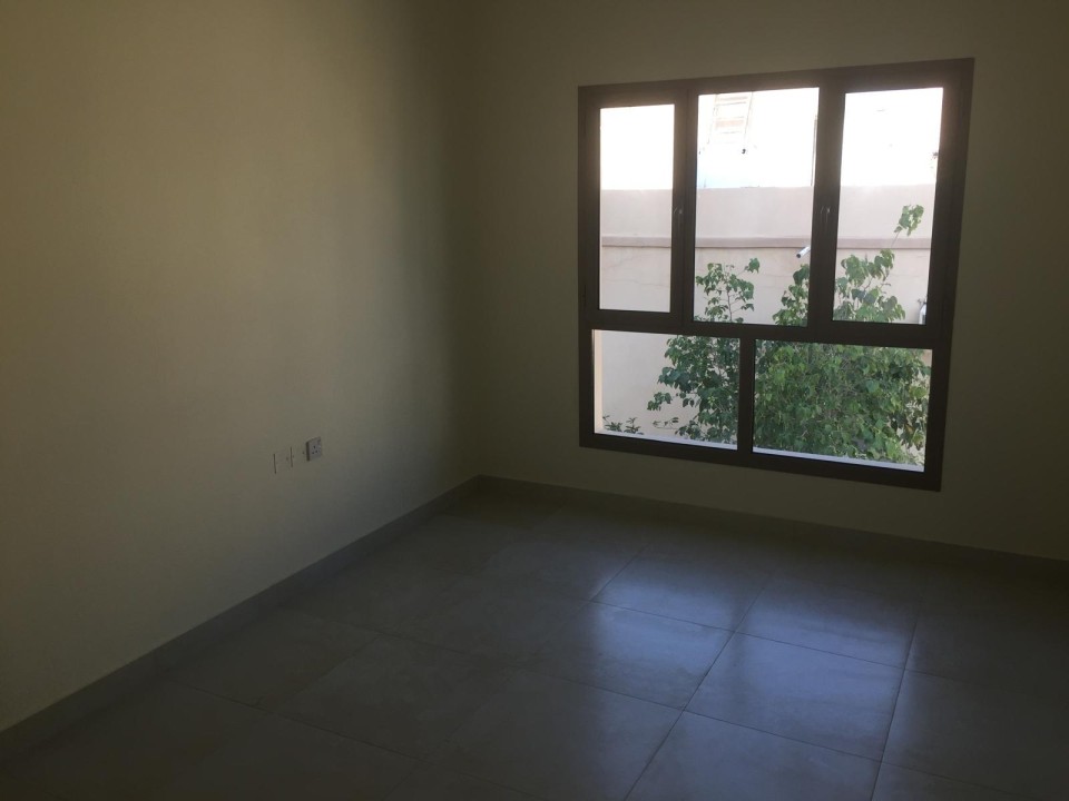 صورة مبنى للبيع في قلالي #9059 1