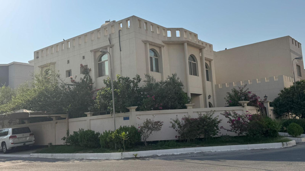 Villa for Sale in Buqwa Image #9967 0
