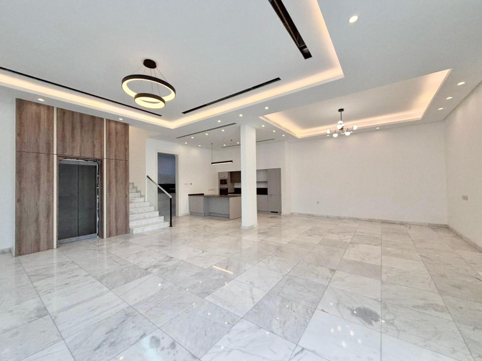 Villa for Sale in Sar Image #12141 3