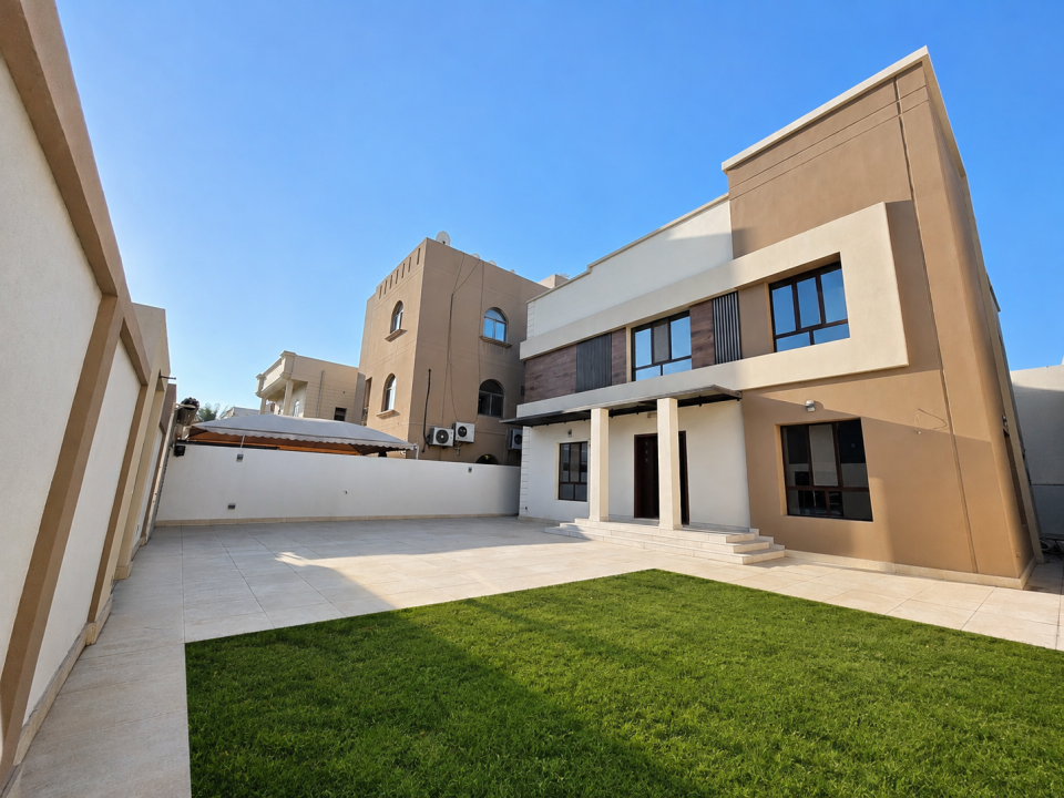 Villa for Sale in Sanad Image #12296 1