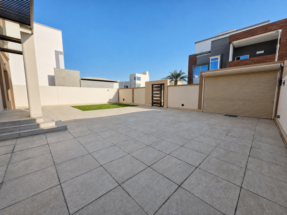 Villa for Sale in Sanad Image #12296 2