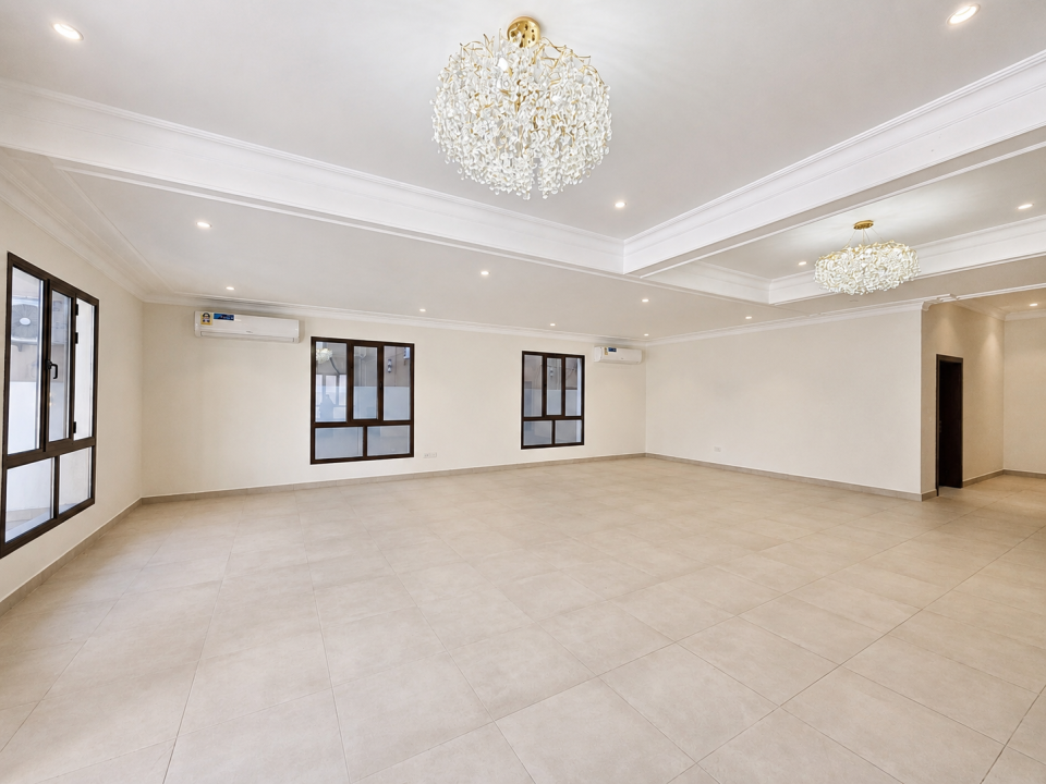 Villa for Sale in Sanad Image #12296 5