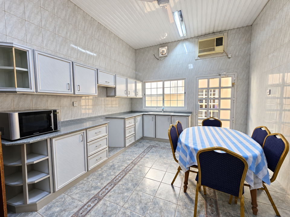 Villa for Sale in Arad Image #12681 4