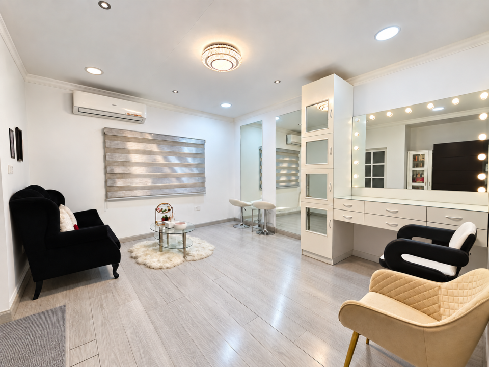 Villa for Sale in Arad Image #12681 8