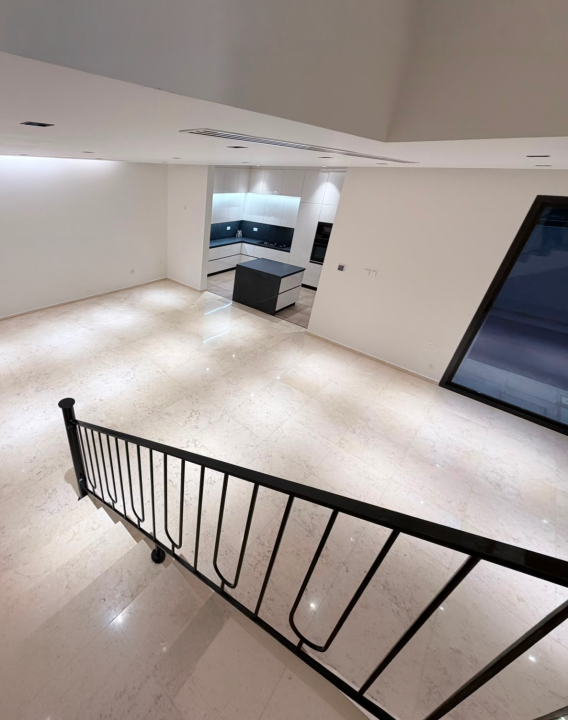 Villa for Sale in Sar Image #11785 8