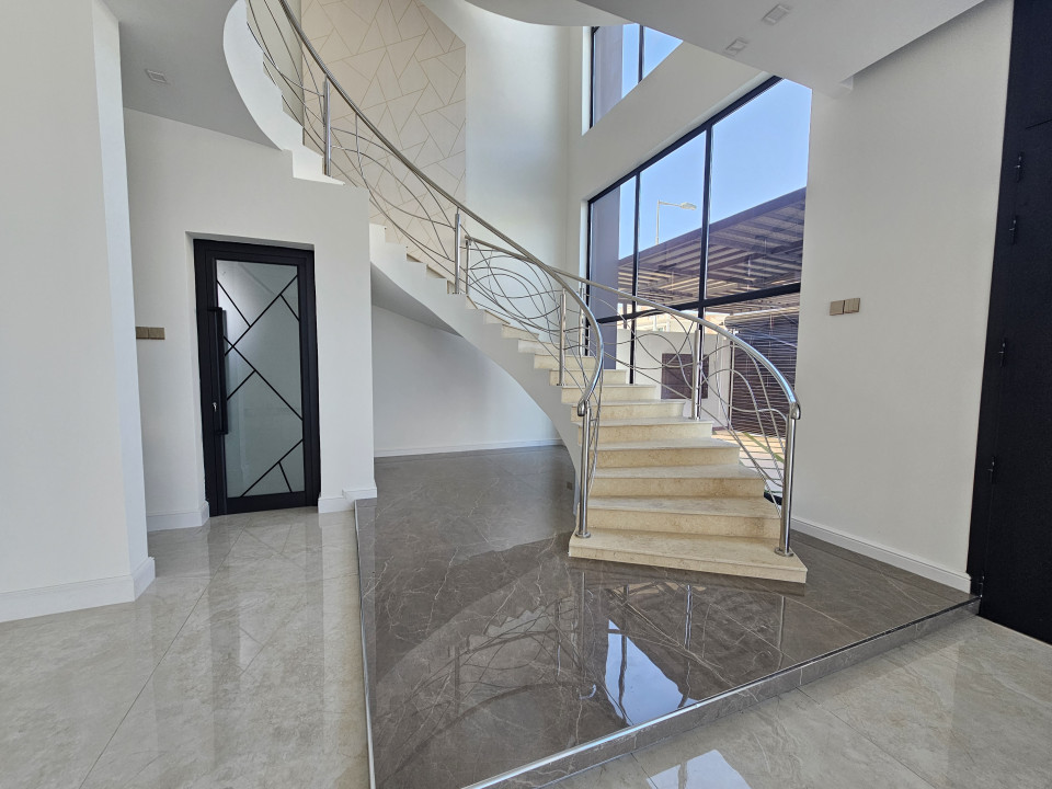 Villa for Sale in Sar Image #11795 1