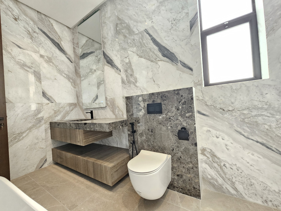 Villa for Sale in Sar Image #11798 3