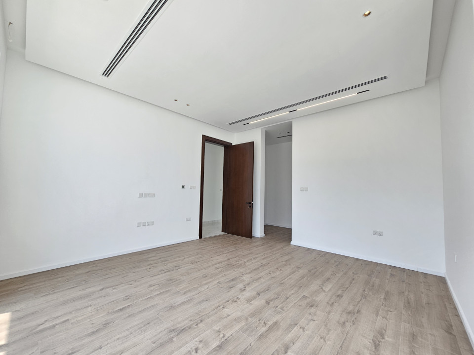 Villa for Sale in Sar Image #11798 5