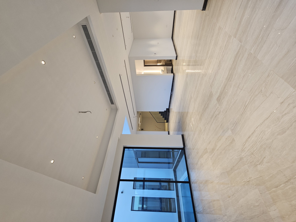 Villa for Sale in Sar Image #11801 3