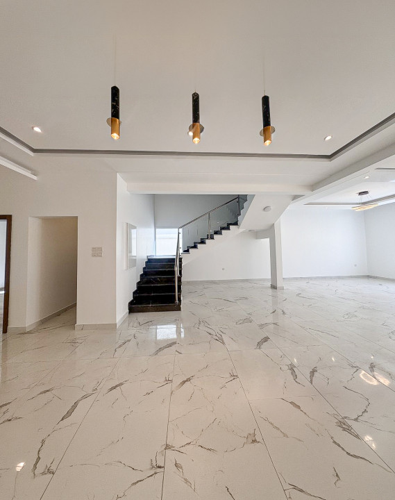 Villa for Sale in Sar Image #11813 2
