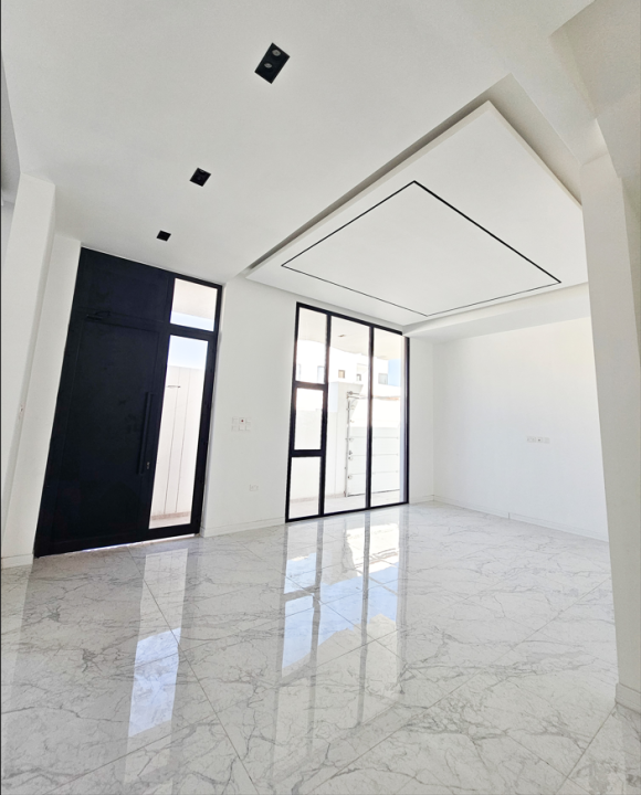 Villa for Sale in Sar Image #11814 0 