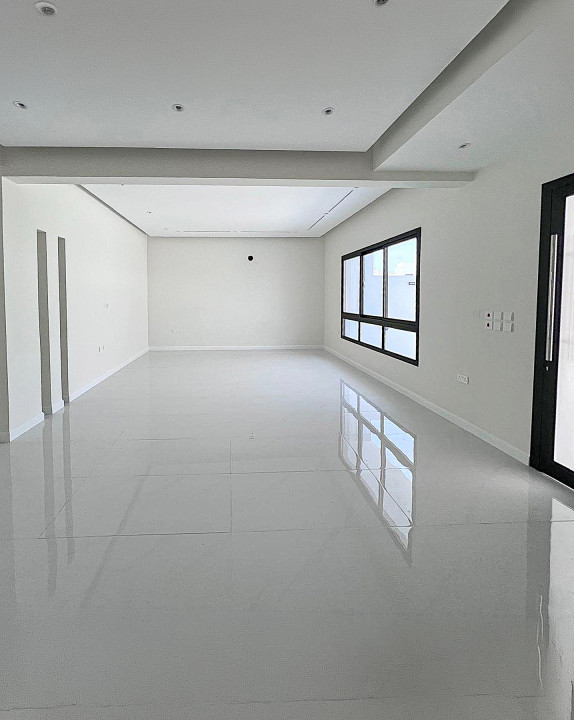 Villa for Sale in Busaiteen Image #11966 2
