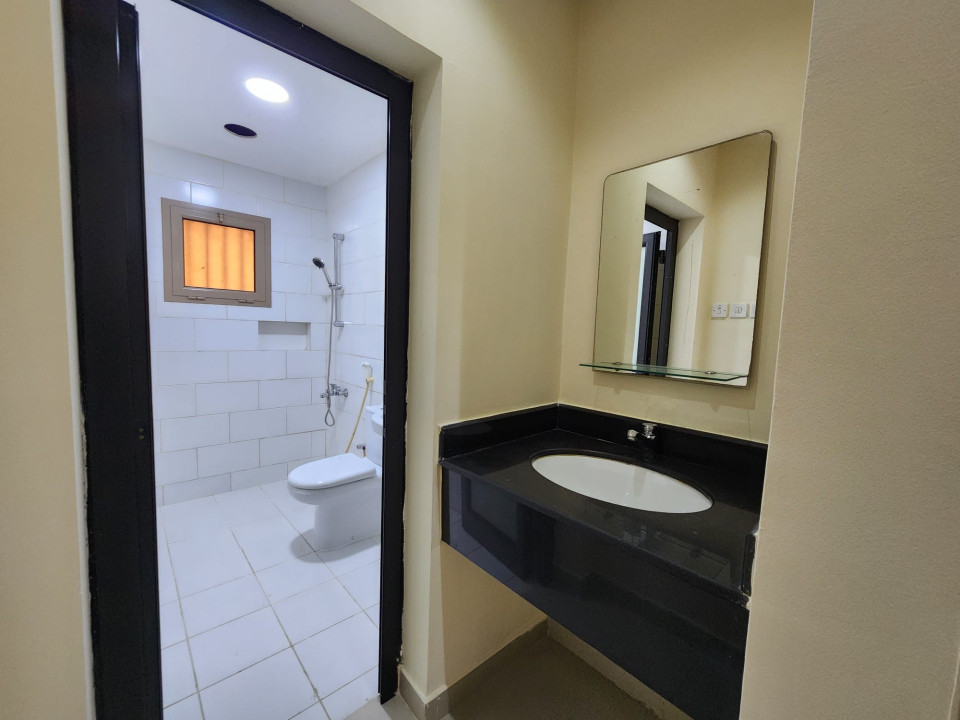 Apartment for Rent in Sanad Image #12617 5