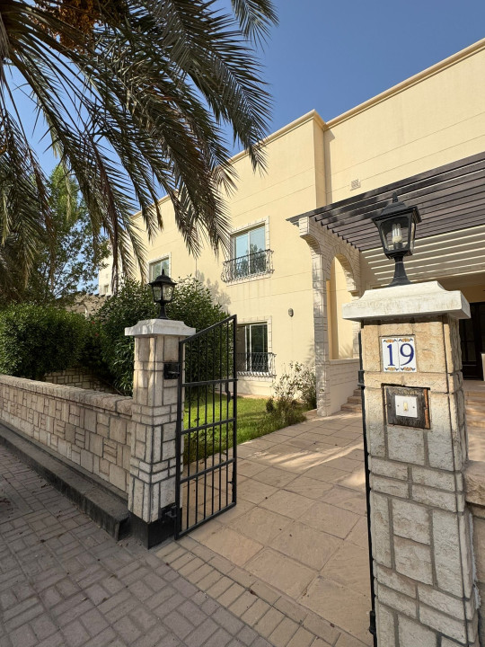 Villa for Rent in Sar Image #10010 1