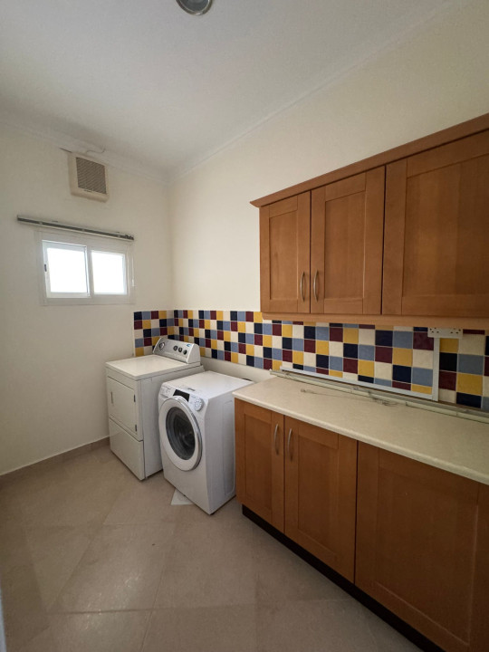 Villa for Rent in Sar Image #10010 4