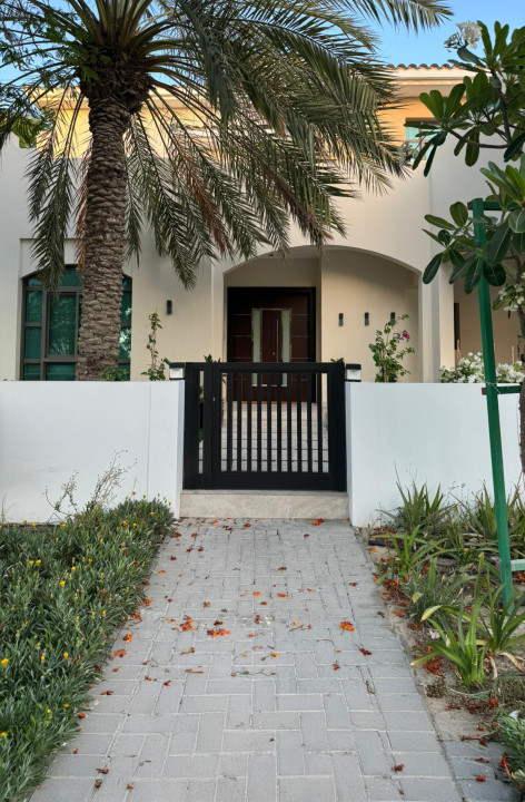 Villa for Sale in Riffa Views Image #11743 0 