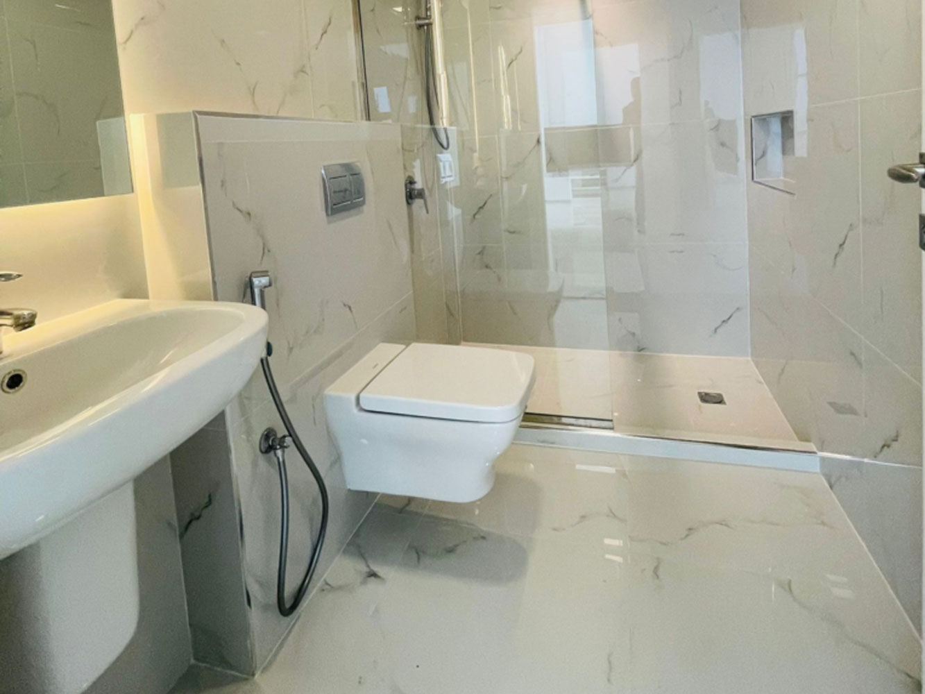 Apartment for Rent in Um Al Hasam Image #1334 6