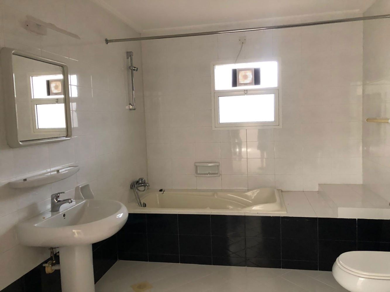 صورة فيلا للإيجار في الجسرة #1515 7