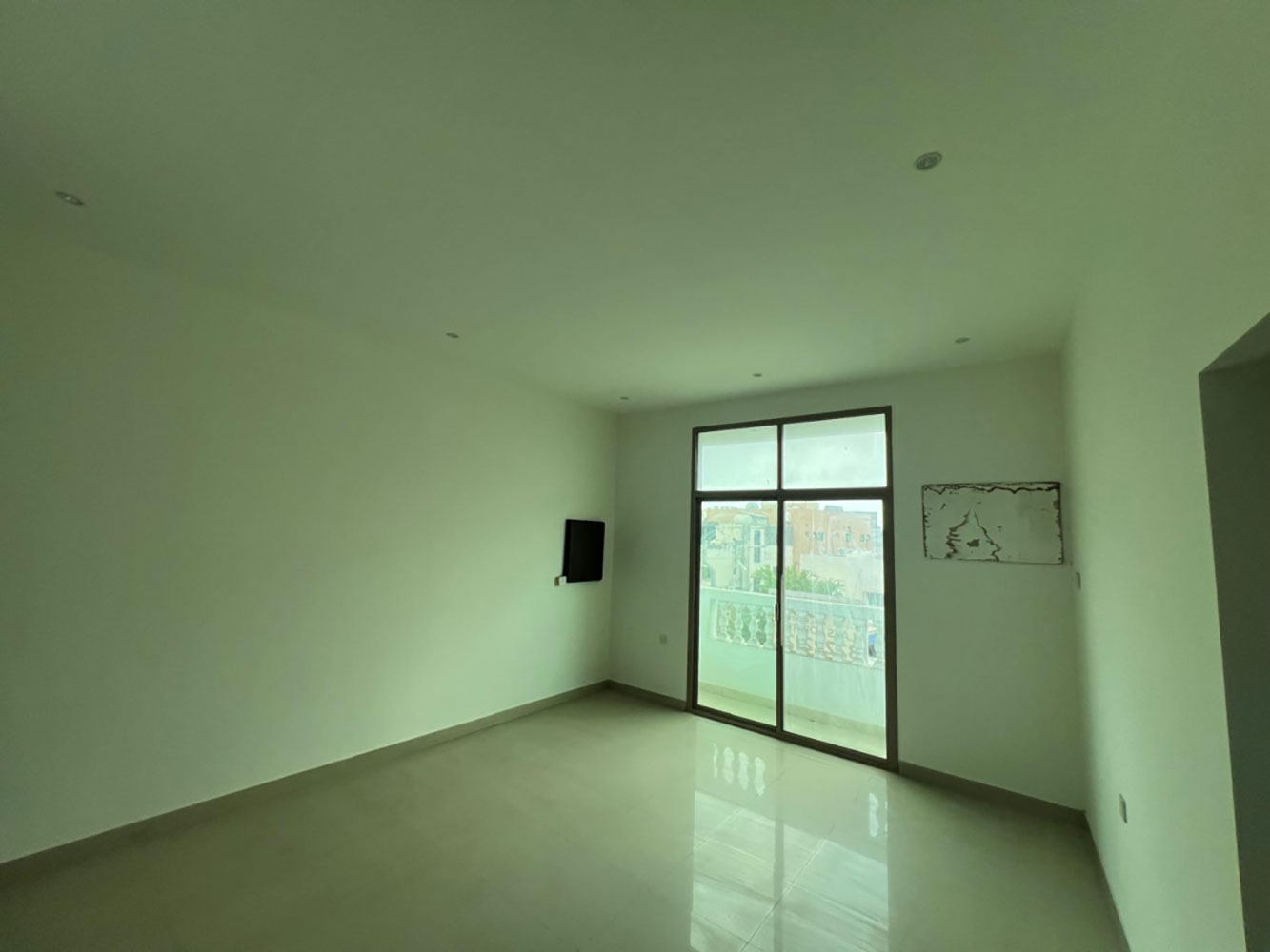 property 2193 image 2